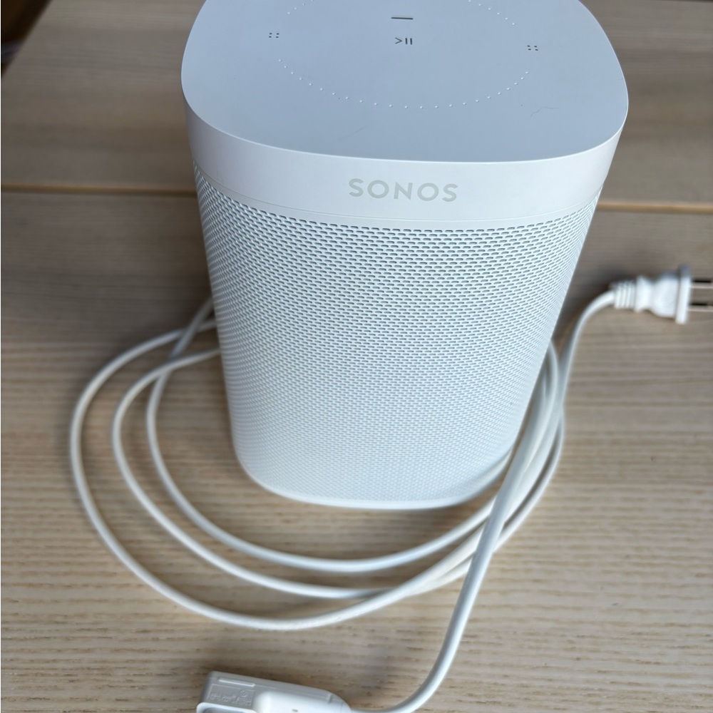 Sonos Sleek White Portable Speaker
